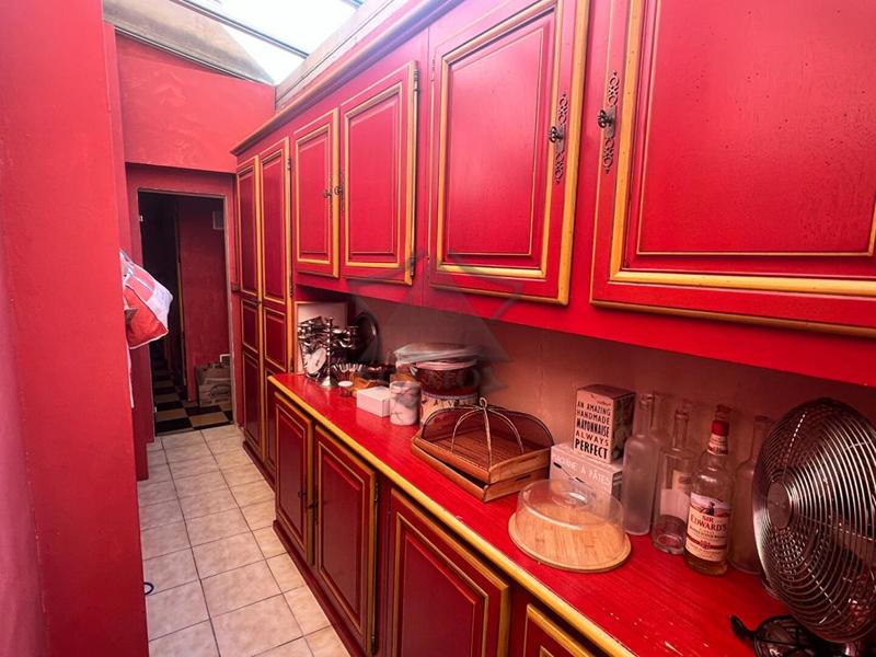 Maison de maîtres - 212 m² - 10 pièces