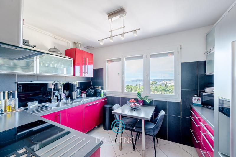 Appartement - 65 m² - 3 pièces