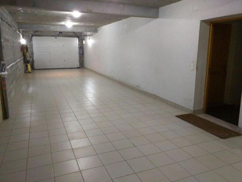 Propriété - 291 m² - 9 pièces