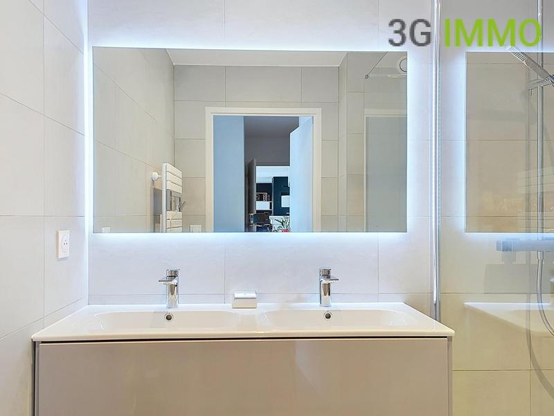 Appartement - 93 m² - 3 pièces