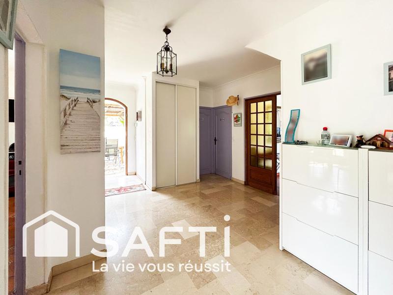 Maison - 235 m² - 6 pièces