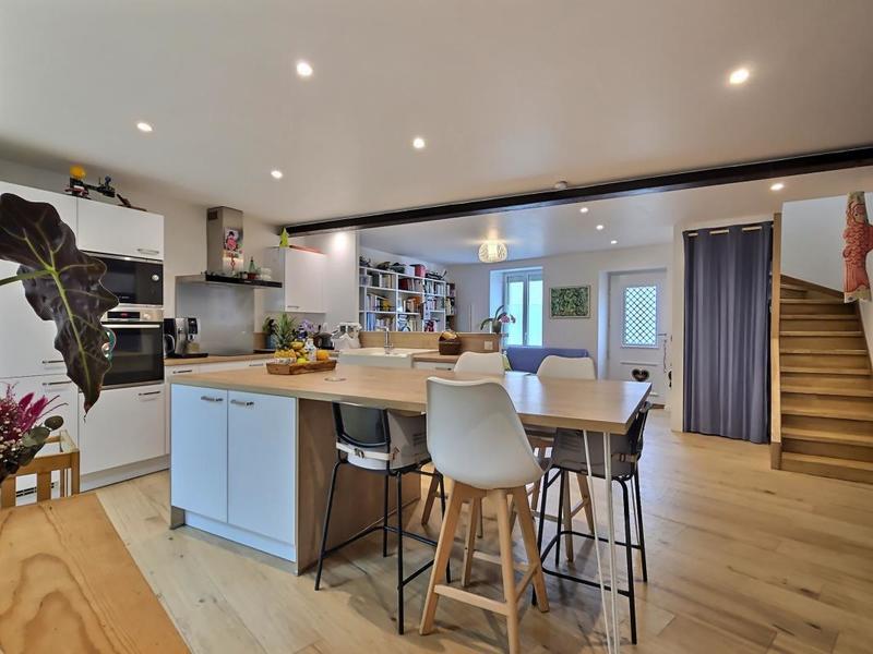 Maison - 101 m² - 4 pièces