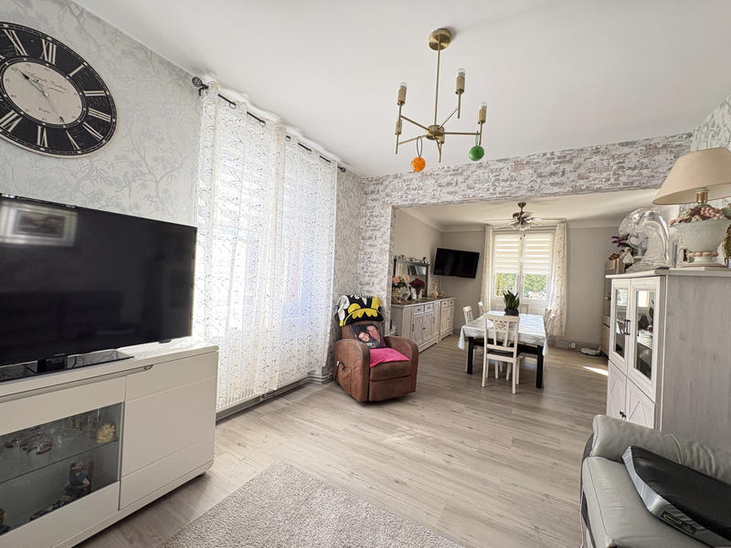 Maison - 127 m² - 6 pièces