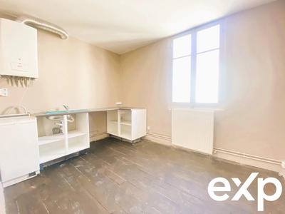 Maison - 215 m² - 11 pièces