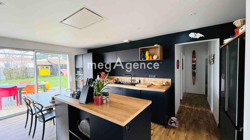 Maison - 136 m² - 6 pièces