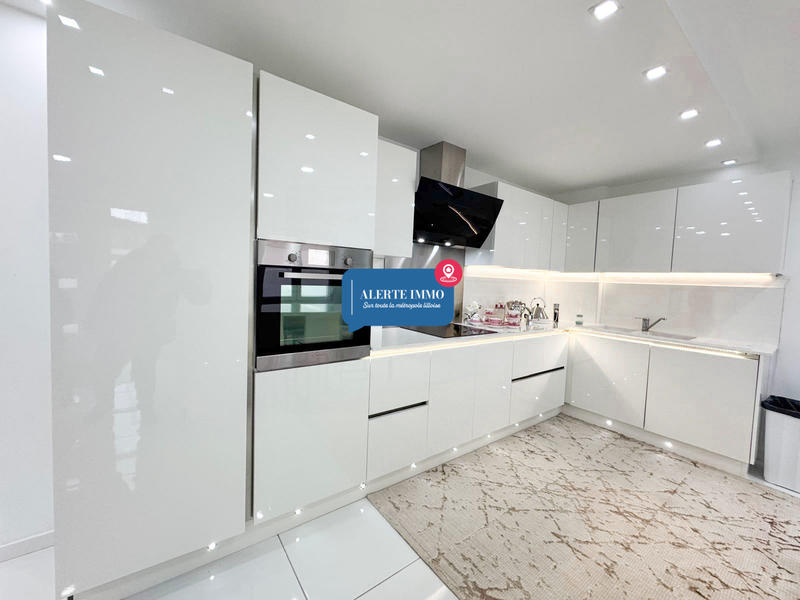 Maison - 165 m² - 6 pièces