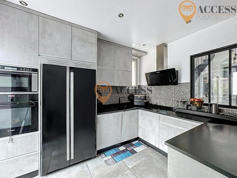 Maison - 170 m² - 7 pièces