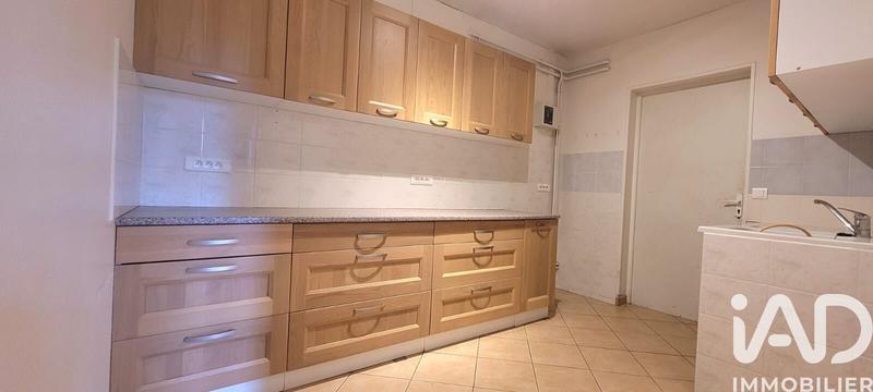 Maison - 232 m² - 8 pièces