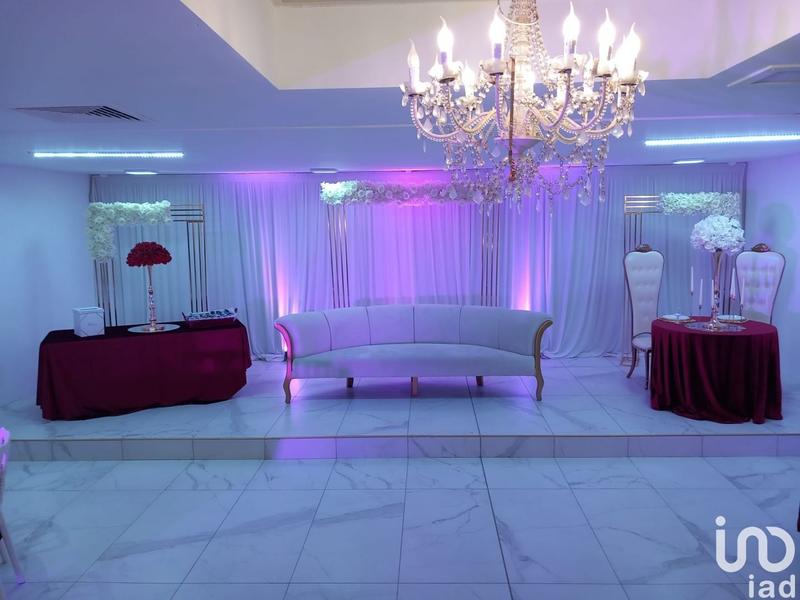 Local commercial - 1 500 m²