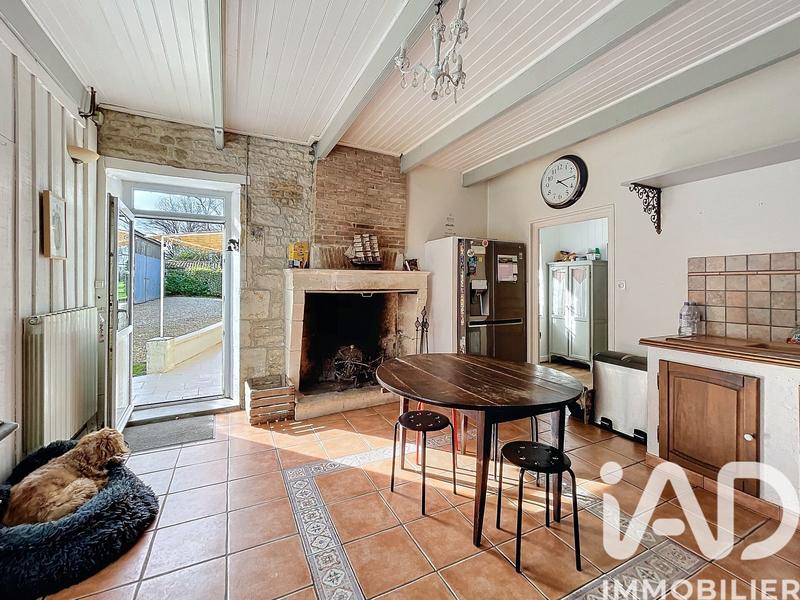 Maison - 298 m² - 9 pièces