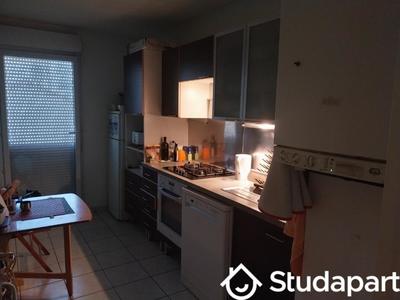 Chambre - 12 m² - 1 pièce