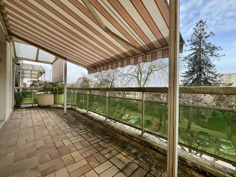 Appartement - 103 m² - 4 pièces