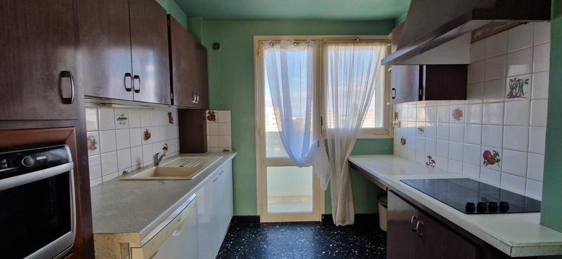 Appartement - 83 m² - 4 pièces