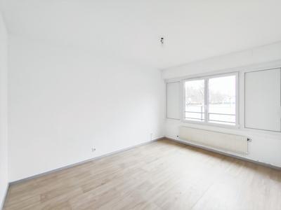 Appartement - 77 m² - 4 pièces