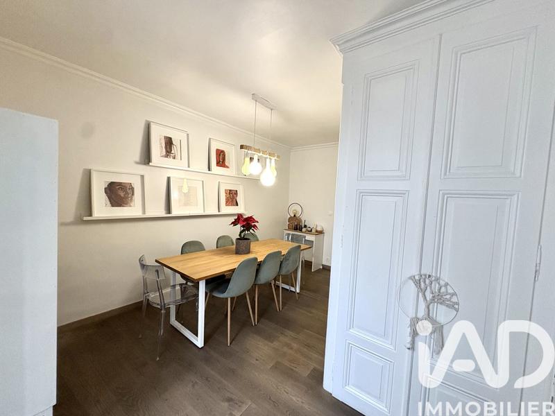 Maison de ville - 181 m² - 9 pièces