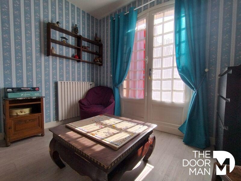 Maison - 190 m² - 8 pièces