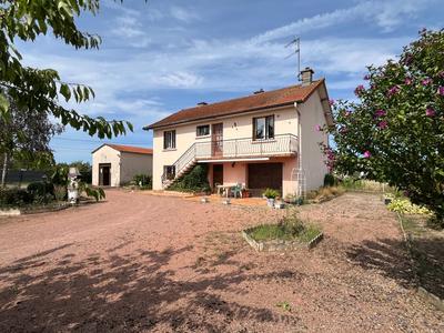 Maison - 85 m² - 4 pièces
