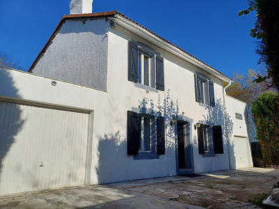 Maison - 110 m² - 6 pièces
