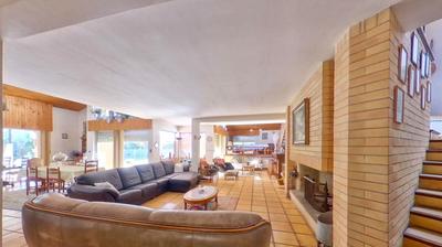 Maison - 340 m² - 6 pièces