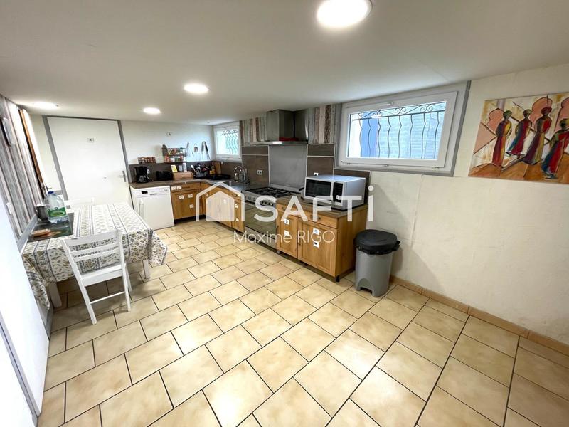 Maison - 186 m² - 7 pièces