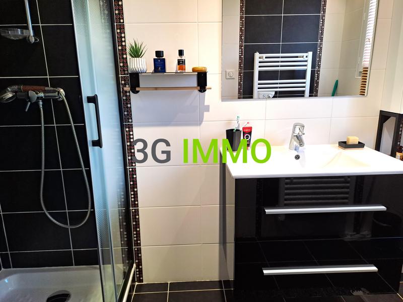 Maison traditionnelle - 173 m² - 6 pièces