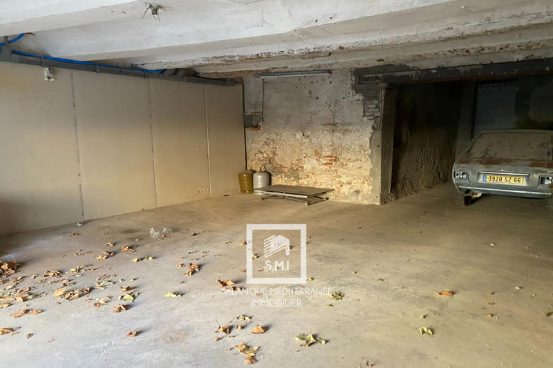 Parking / Garage - 60 m²