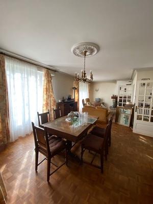 Maison - 140 m² - 8 pièces