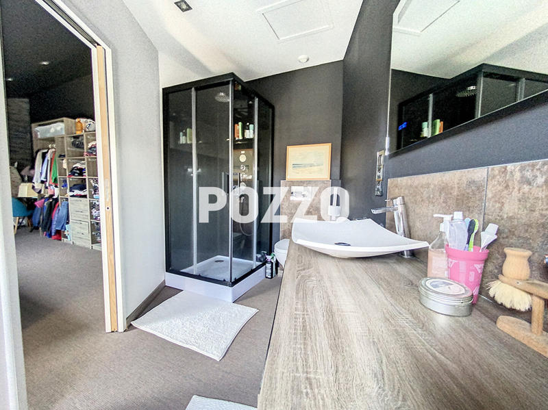 Maison - 138 m² - 5 pièces