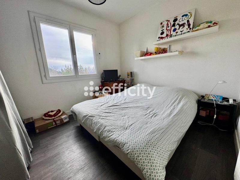 Maison - 152 m² - 9 pièces