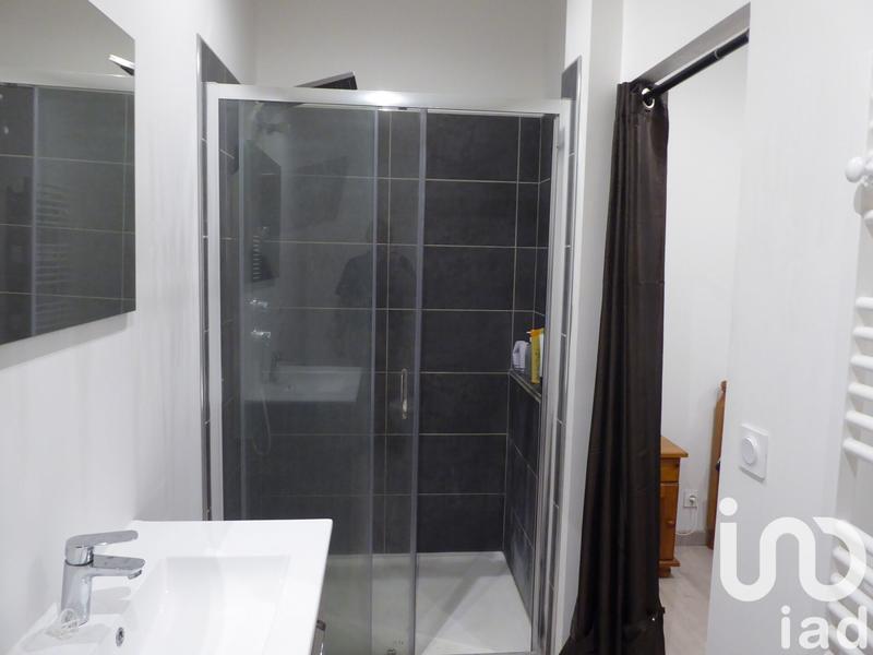 Maison - 225 m² - 10 pièces