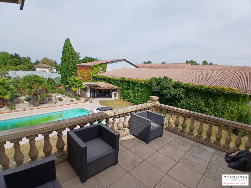 Maison traditionnelle - 182 m² - 6 pièces