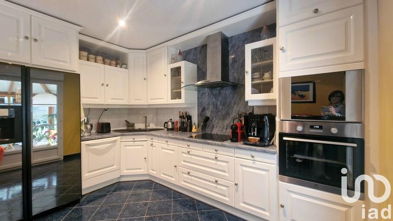 Maison - 161 m² - 7 pièces