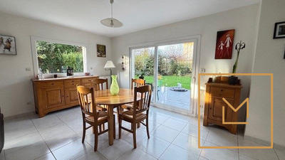 Maison traditionnelle - 129 m² - 6 pièces