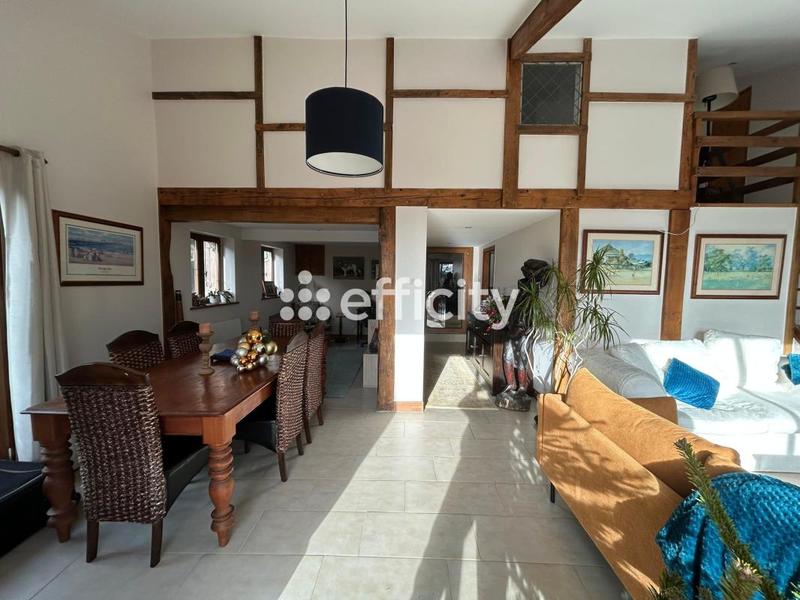 Maison - 290 m² - 11 pièces