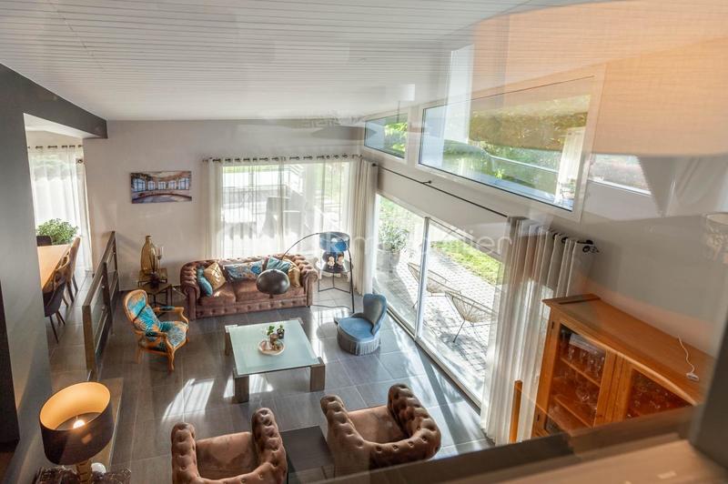 Maison d'architecte - 219 m² - 8 pièces