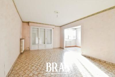 Appartement - 79 m² - 4 pièces