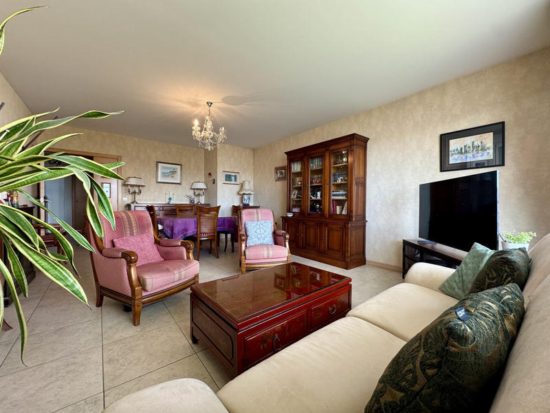 Appartement - 90 m² - 3 pièces