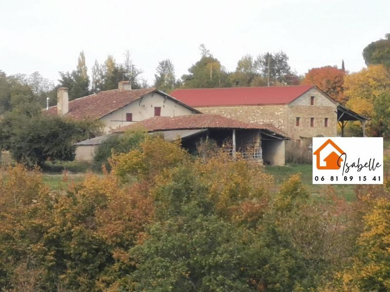 Maison - 235 m² - 8 pièces