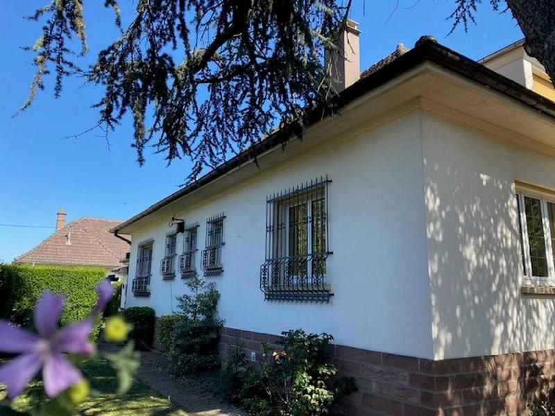 Maison - 218 m² - 9 pièces