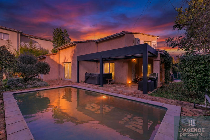 Maison - 159 m² - 5 pièces