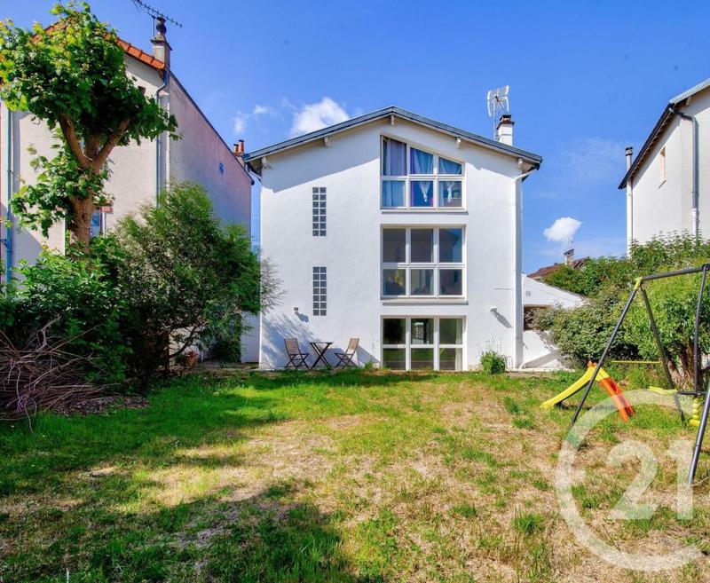 Pavillon - 127 m² - 6 pièces