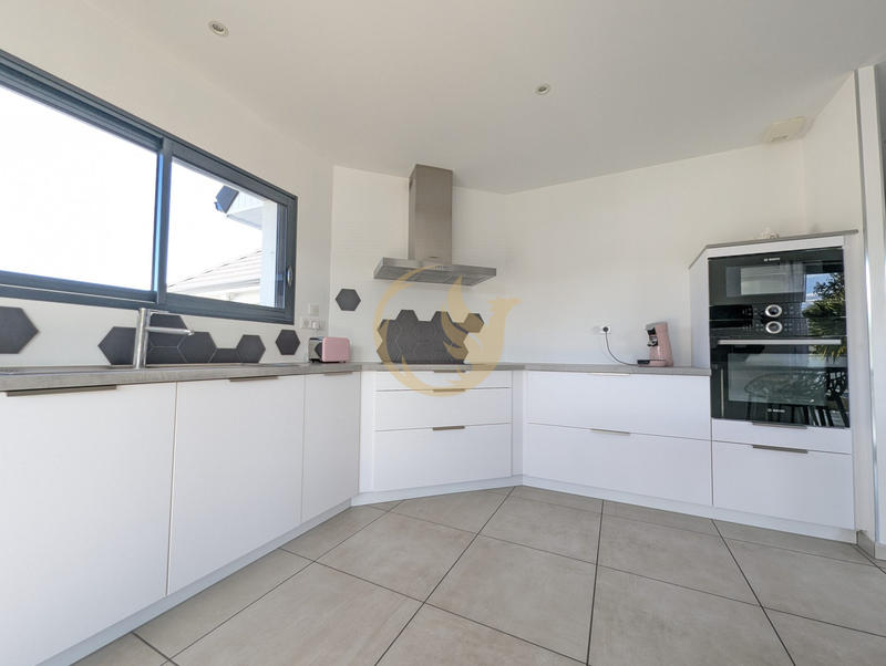 Maison contemporaine - 132 m² - 6 pièces