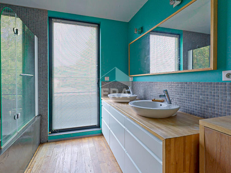 Villa - 250 m² - 7 pièces