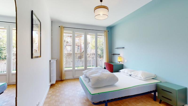 Appartement - 115 m² - 6 pièces