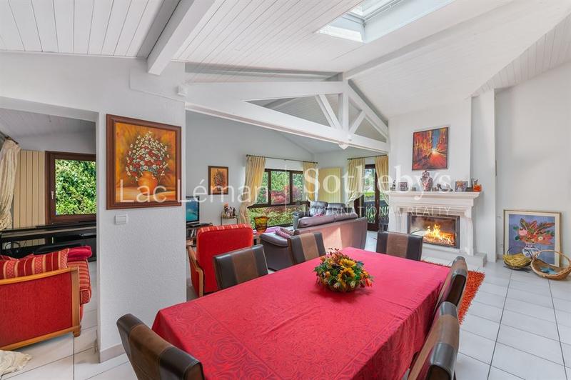 Maison - 225 m² - 6 pièces