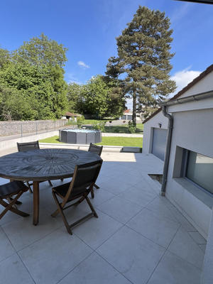 Maison - 166 m² - 6 pièces