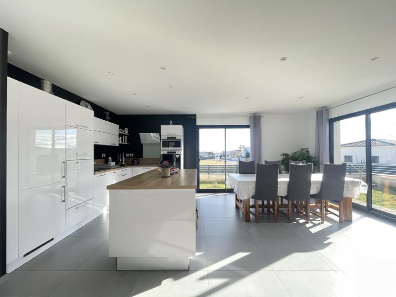 Maison - 124 m² - 6 pièces