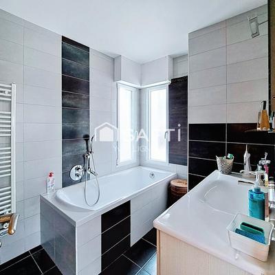 Villa - 172 m² - 8 pièces