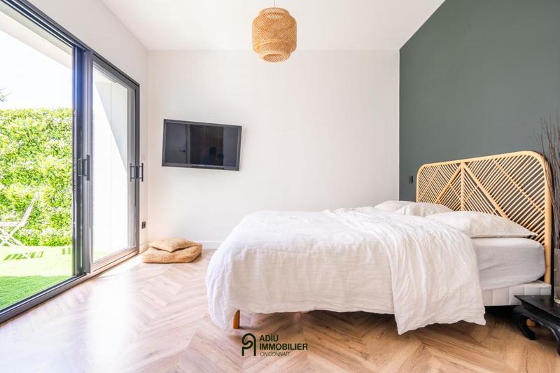 Villa - 182 m² - 6 pièces