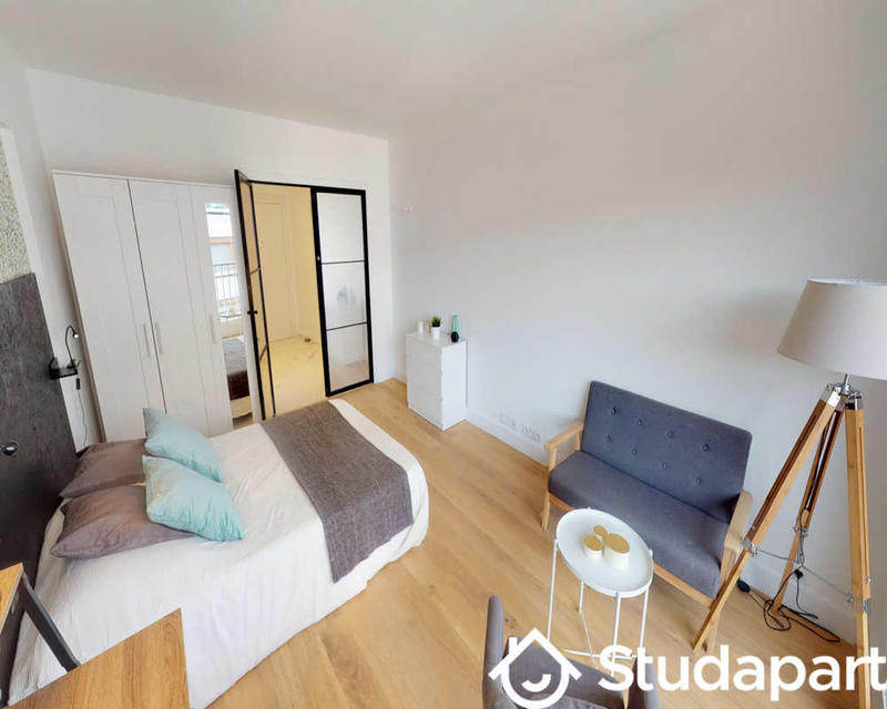 Chambre - 110 m² - 1 pièce